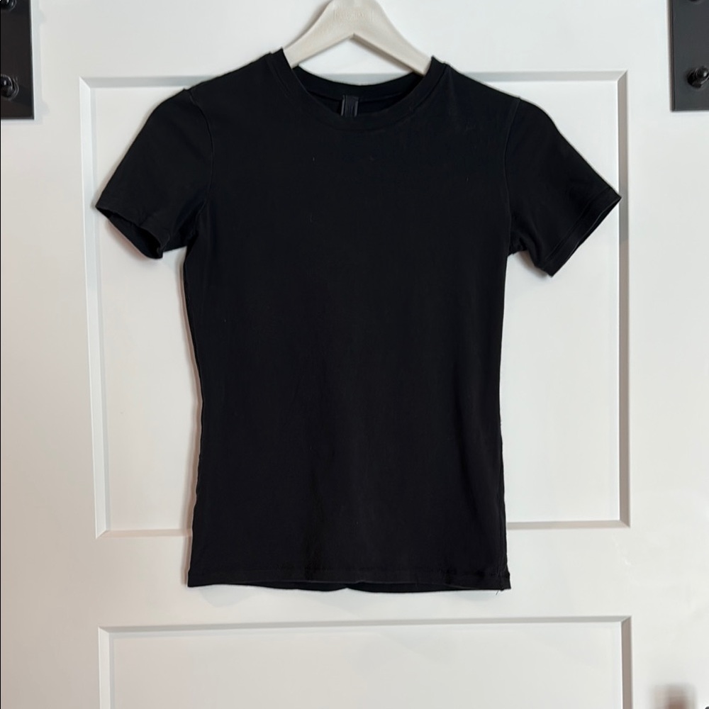SKIMS Black  Round Neck Tee